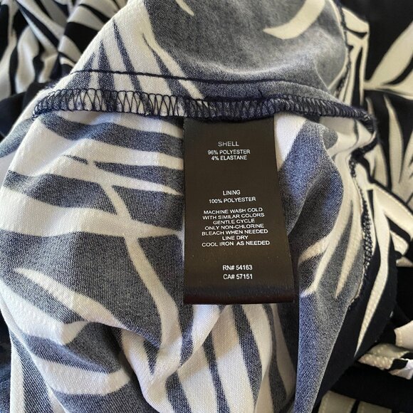 Jessica Howard Petite Twist-Front Maxi Dress, size 14P - Picture 5 of 9